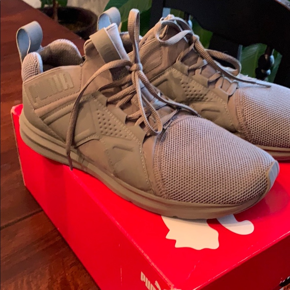 Puma tennis shoes